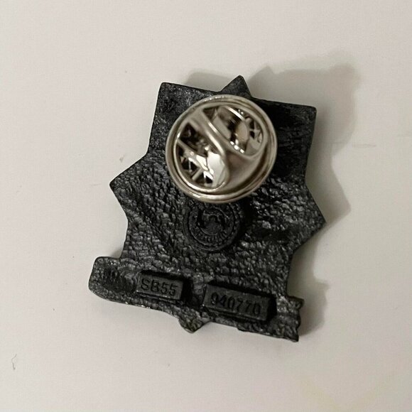 Vintage MLB Texas Rangers Baseball Souvenir Pin - Picture 3 of 7